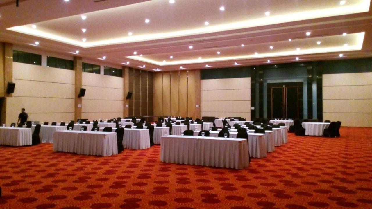 Novena Hotel Bandung Lembang Esterno foto